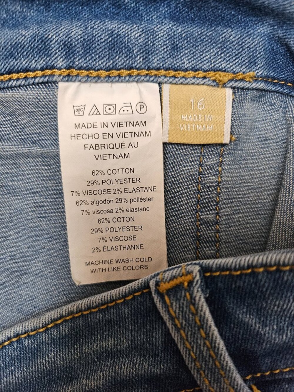Michael Kors Selma Bootcut Jeans High Rise Medium Wash Blue Denim Size 16 NWT - Picture 5 of 6
